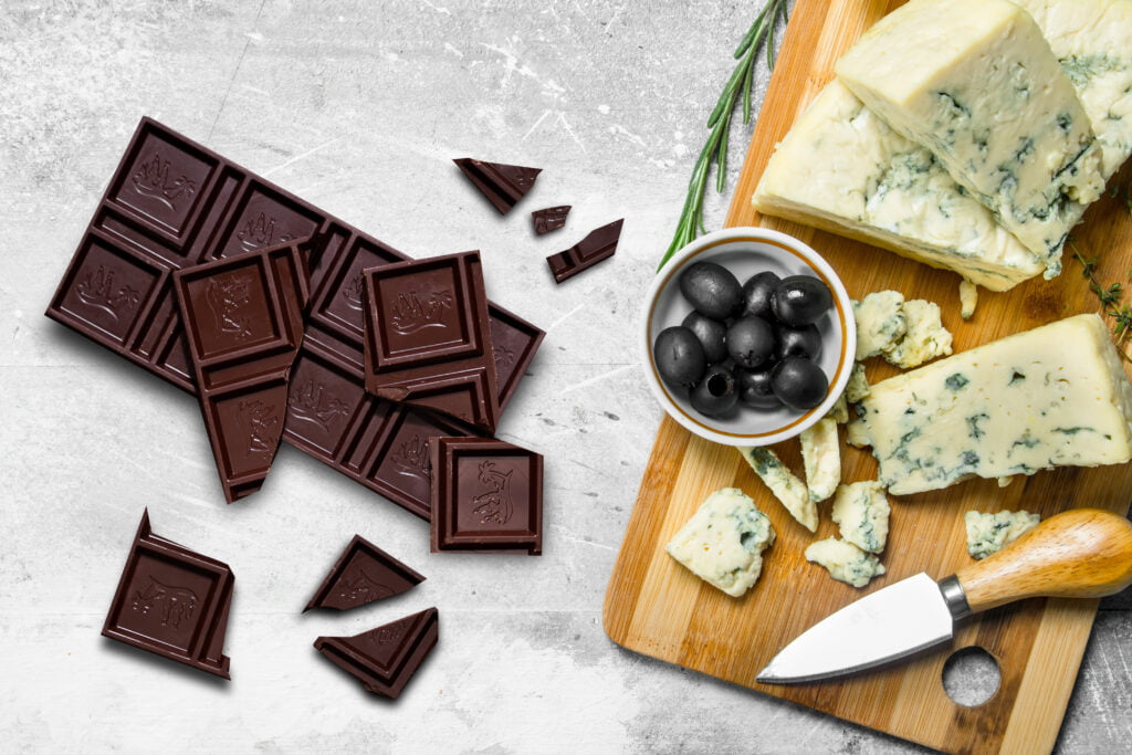 Pairing Dark Chocolate With Cheese Our Complete Guide Le Chocolat